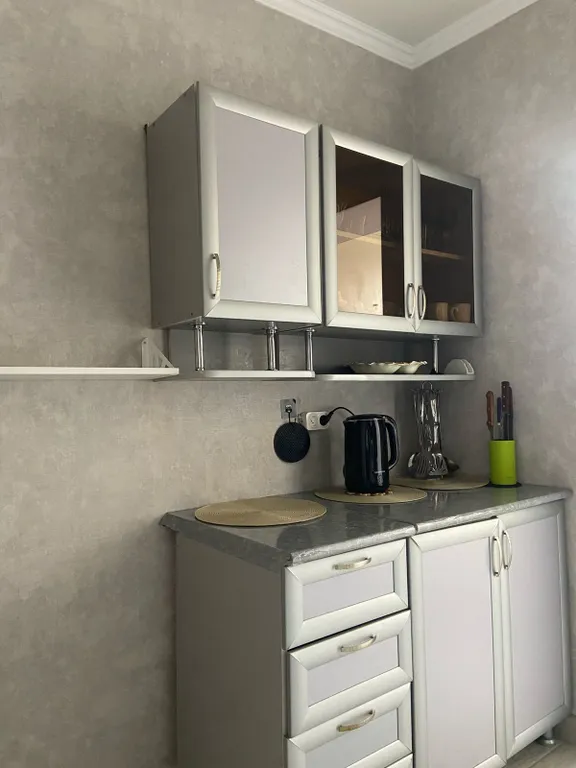 Заходи и живи