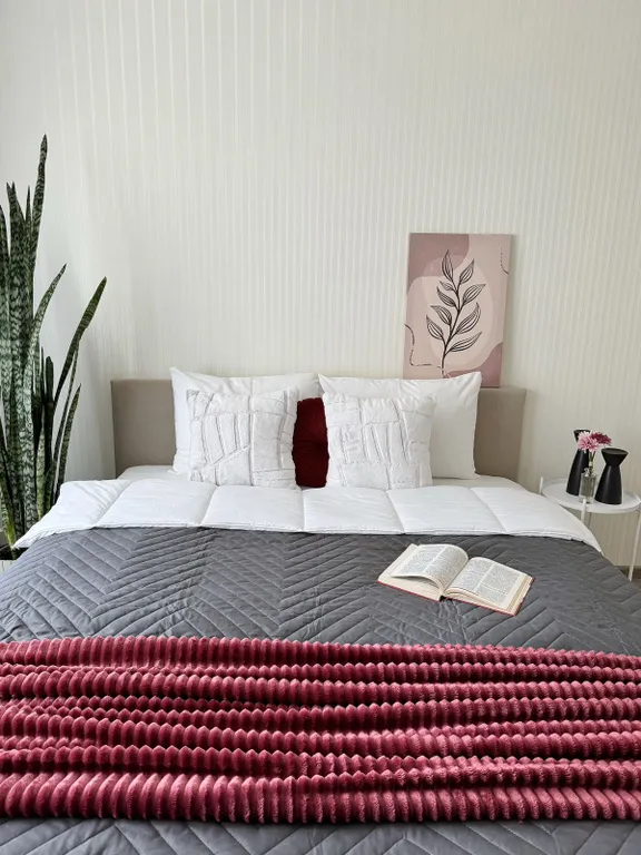 Комфортные апартаменты в новом доме в центре города