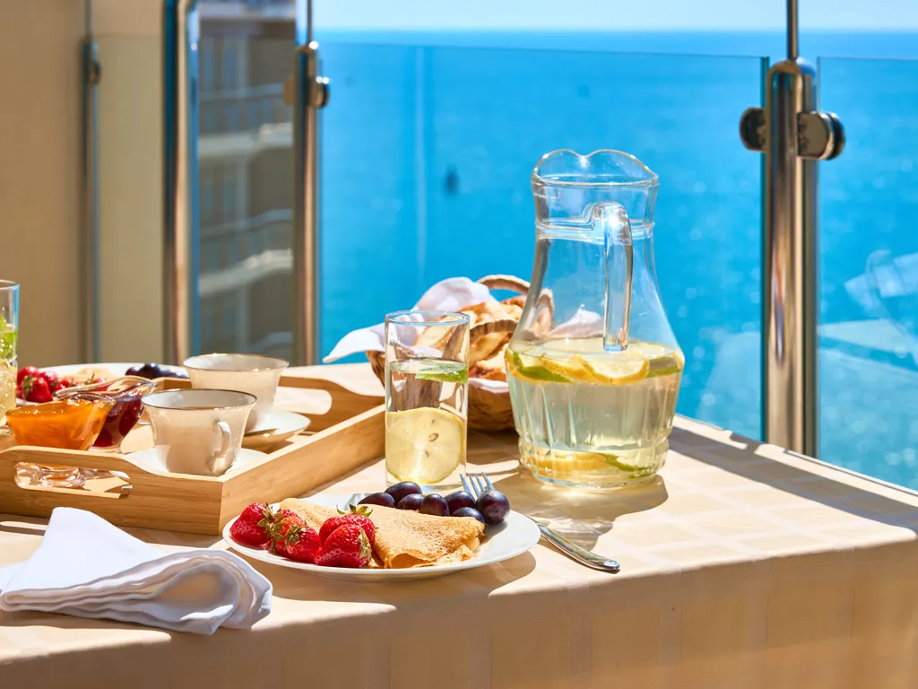 Брэвис Делюкс ЛаМар (3-х комнатные апартаменты) с панорамным видом на