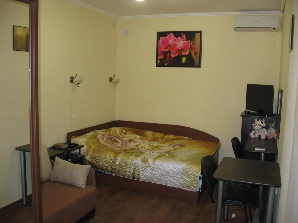 Квартира Квартира Четырехместный номер — Новоотрадное