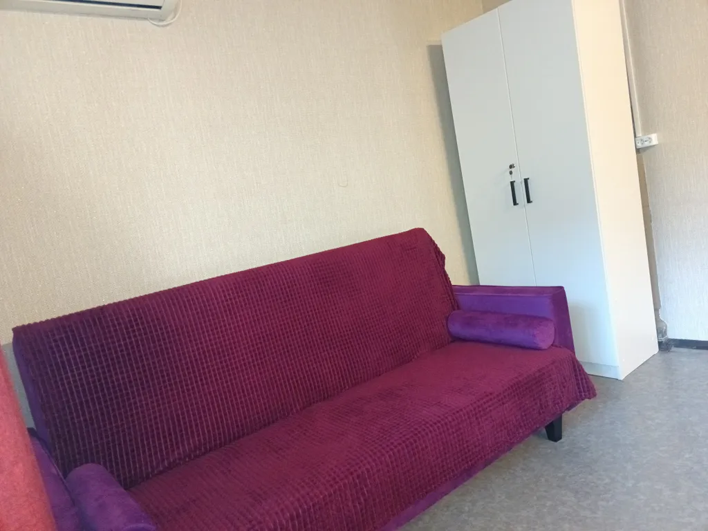 Небольшая квартира-студия с двориком