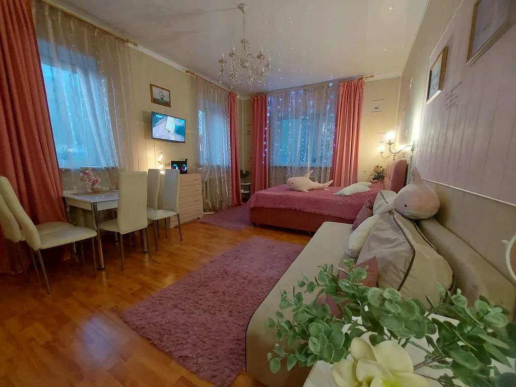 Коттедж Марианна с бильярдом, теннисом, сауной и бассейном