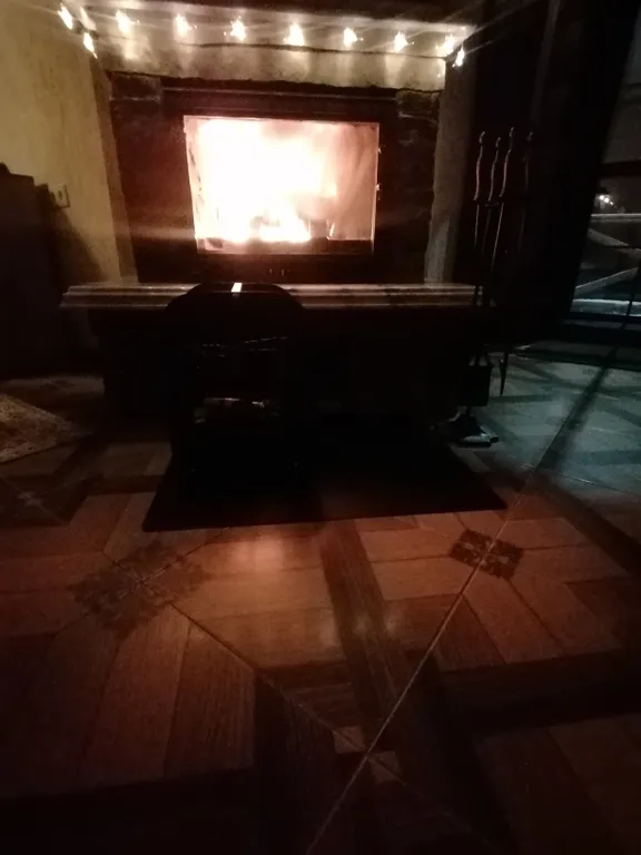 Уютный дом с гаражом у горной речки с видом на горы