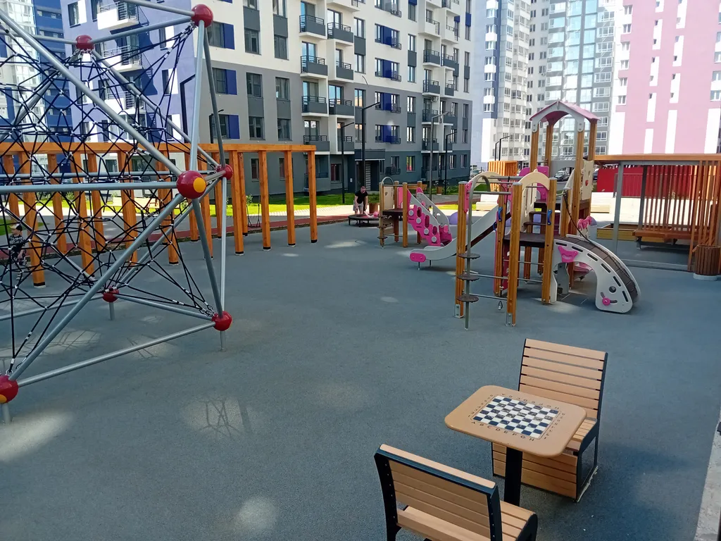 Чистая студия в ЖК Ежевика