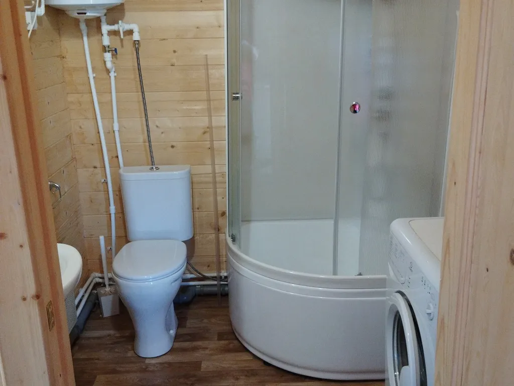 Коттедж Уютный домик на берегу реки — Лодейное Поле