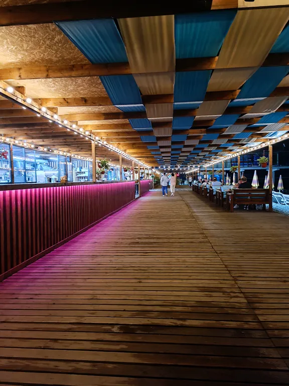 Квартира Двухкомнатная квартира недалеко от моря, рынка, океанариума и дельфинария — Адлер