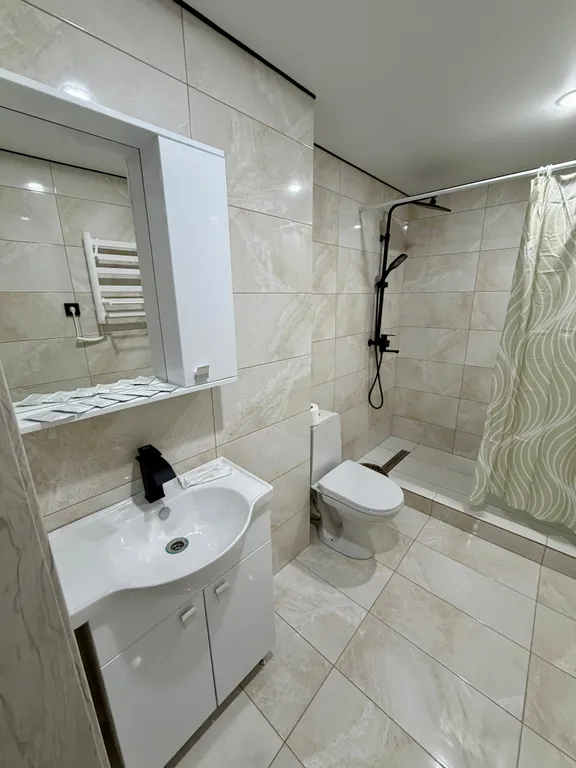 "Квартира с видом на горы -4 минуты до канатной дороги"