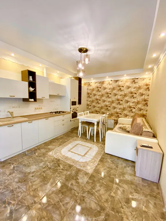 Квартира 3-комнатная Квартира — Адлер