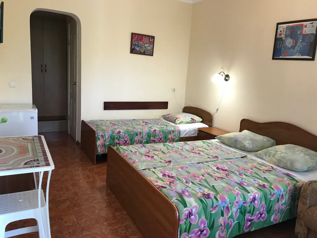 Квартира Квартира 3-х местный номер Полулюкс+ доп.место N12 — Анапа