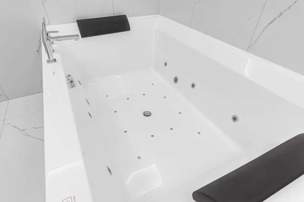 Апартаменты с двухместным Джакузи для романтиков в Сердце Ростова