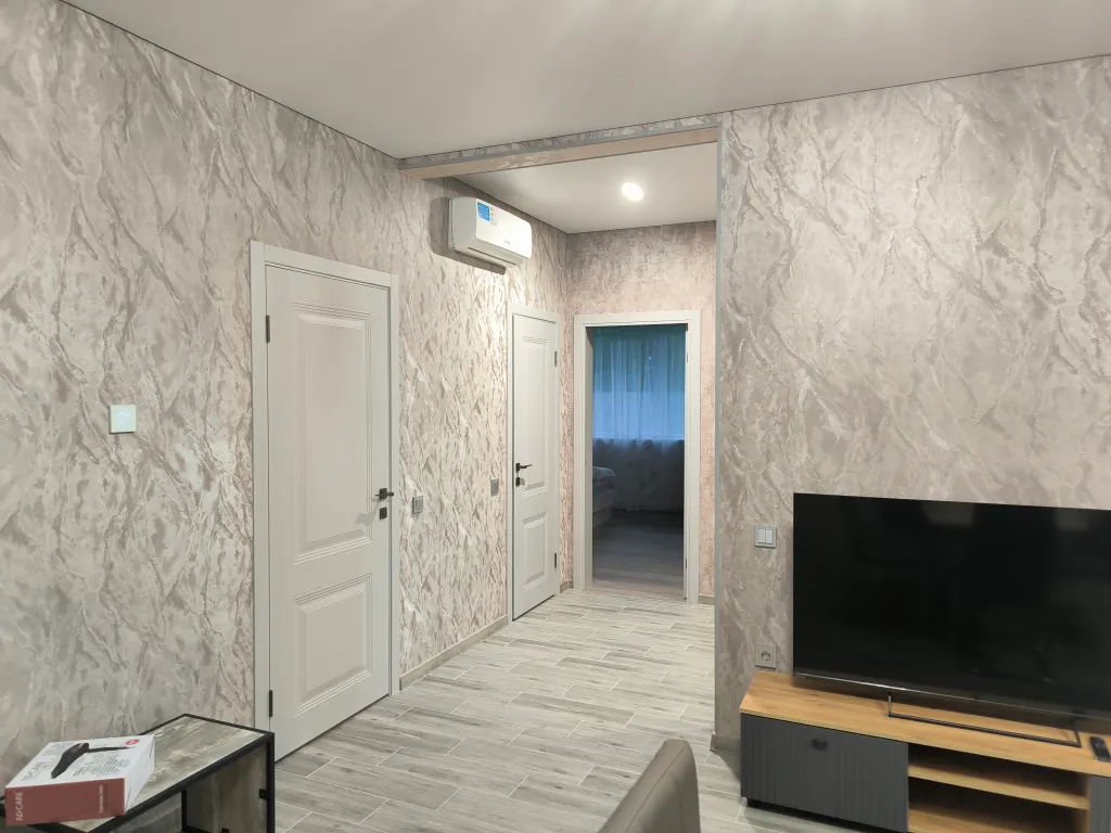 Современный коттедж в пригороде с баней и горячим чаном