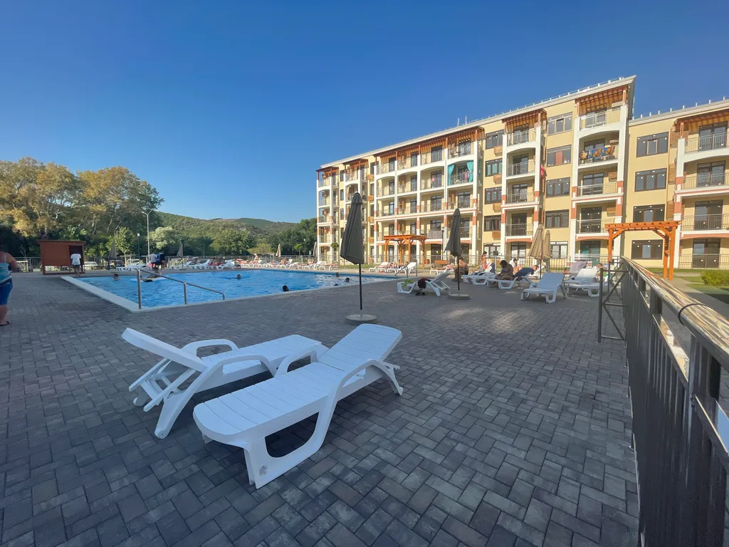 Тихая студия, балкон, лифт в корпусе, бассейн