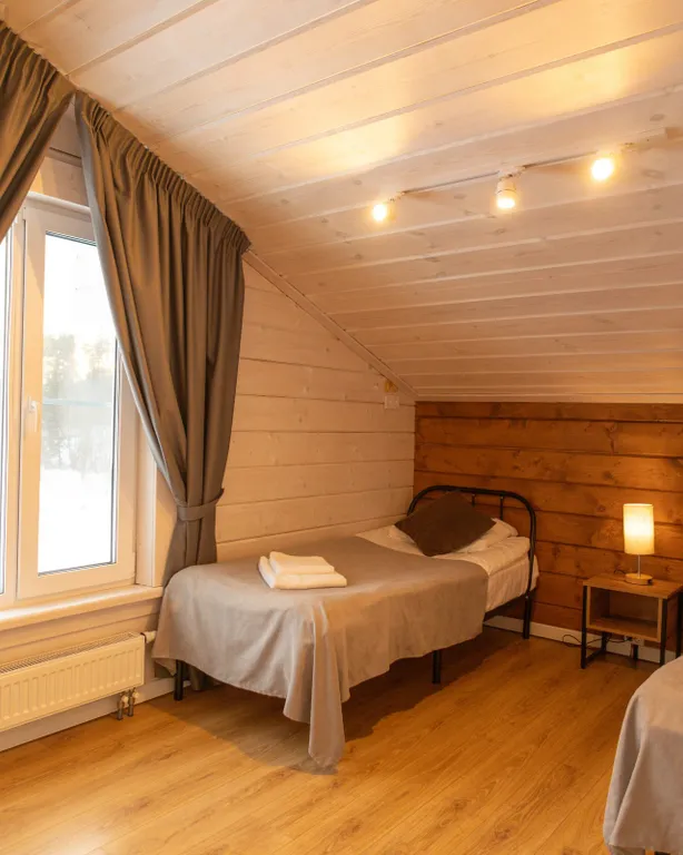 Большой дом с видом на озеро, 3 спальнями, сауной и настольным футболом