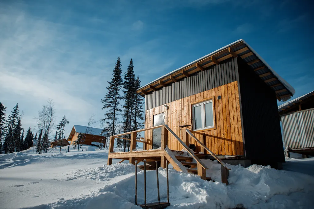 Коттедж Дом-студия до 3 гостей с террасой и видом на горы — аренда посуточно в Шерегеш