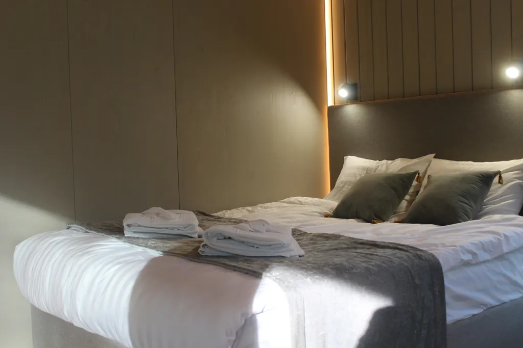 Эко-лоджи на берегу реки