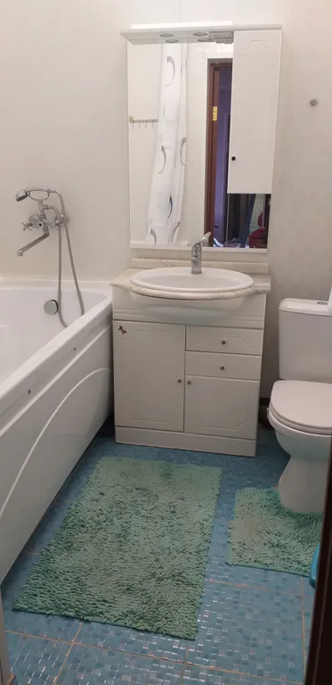 Уютная просторная квартира, рядом с жд и аэропортом