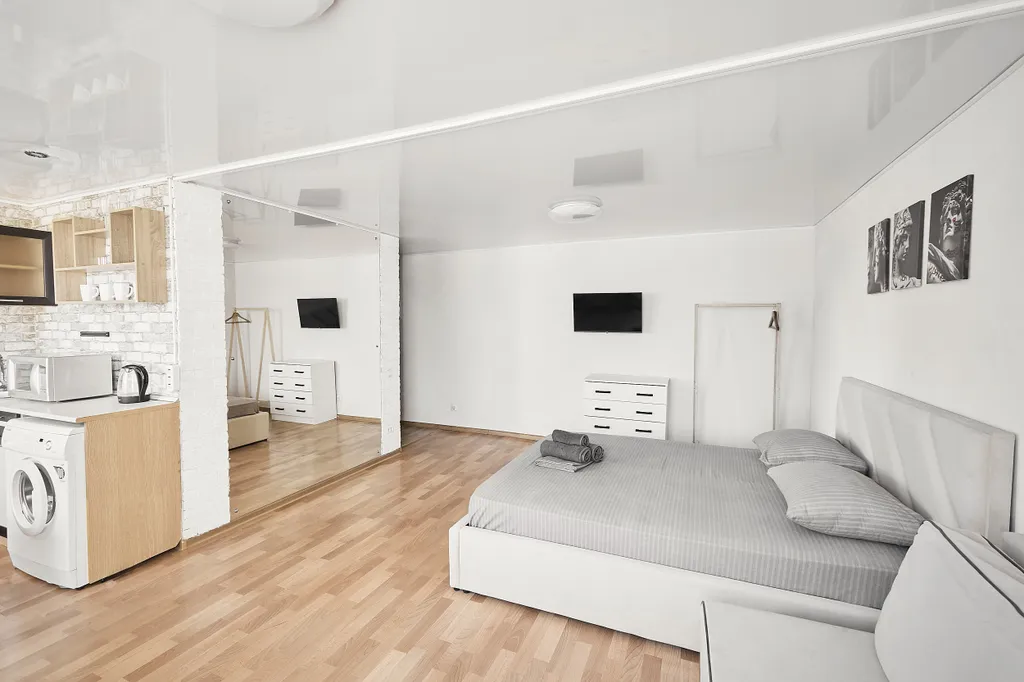 Уютная, светлая, свежая студия в центре города