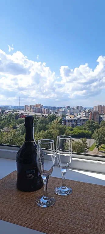 Большая квартира с джакузи и видом на город