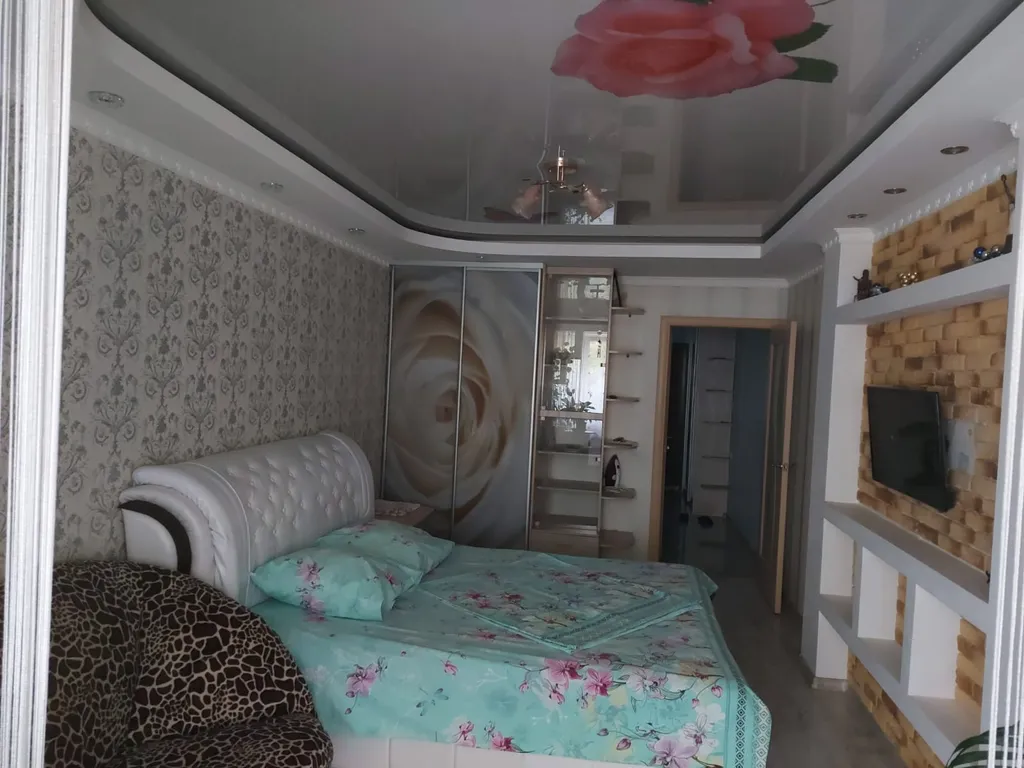 Уютная квартира с дизайнерским ремонтом — аренда посуточно в Алушта