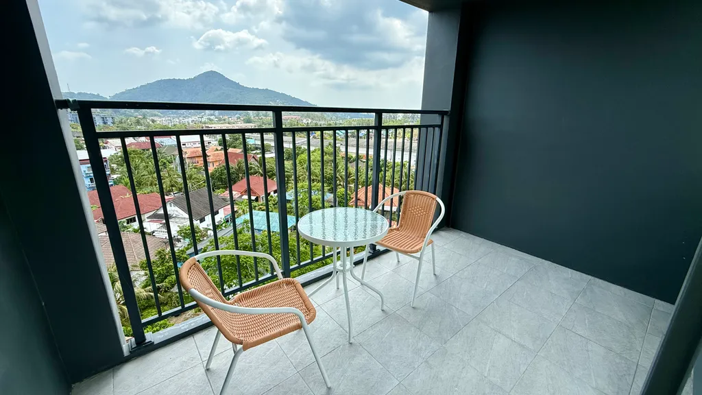 Новая супер однушка с бассейном и морем