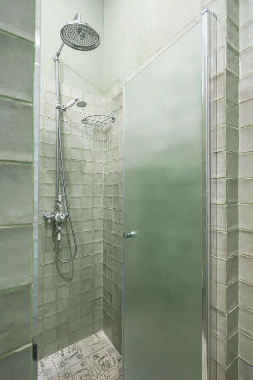 Новая квартира с дизайнерский ремонтом