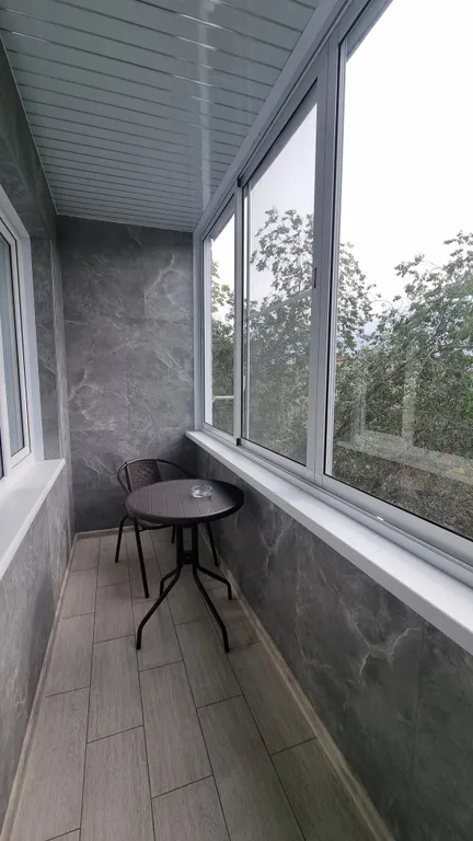 Квартира с новым ремонтом в центре