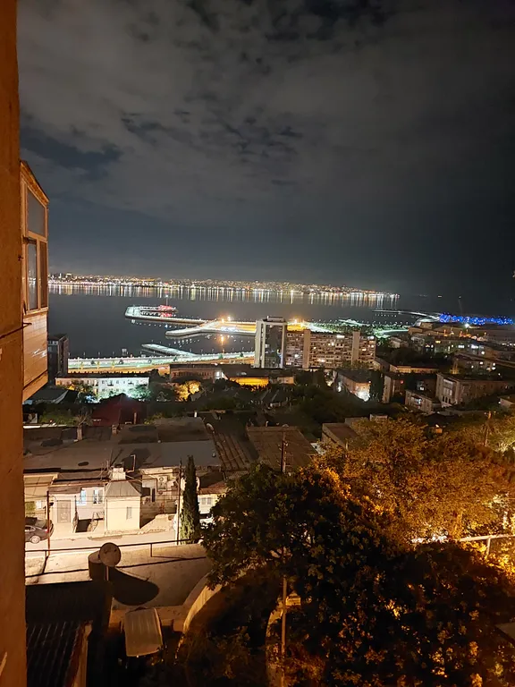 Тихая и уютная квартира с прекрасным видом на море — аренда посуточно в Баку