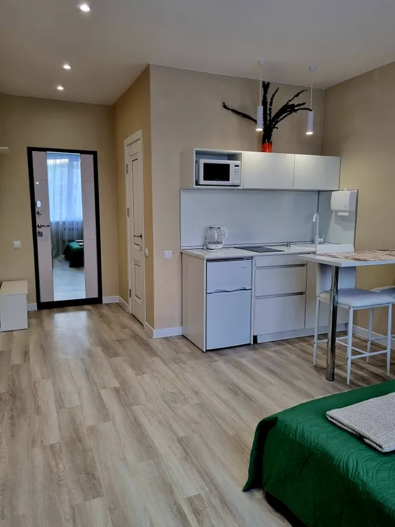 Студия рядом с аэропортом VVO