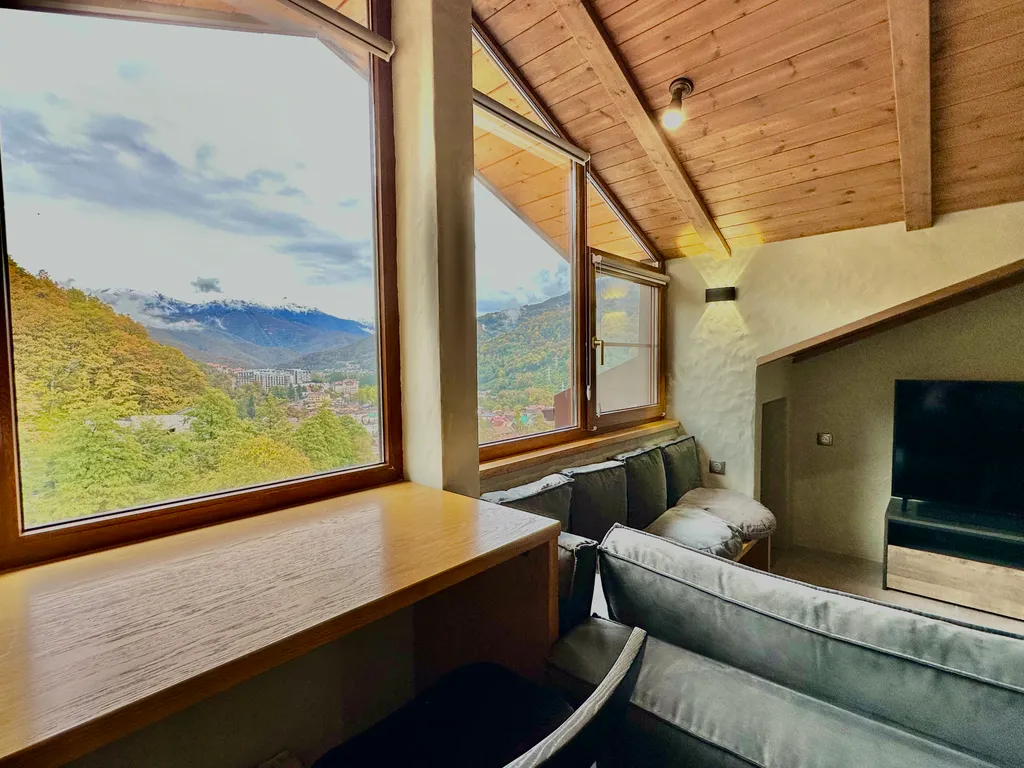 #45 Двухуровневая квартира с 2 спальнями и панорамным видом