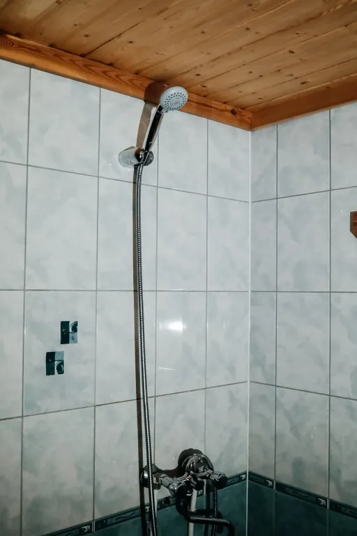 Дом на берегу озера