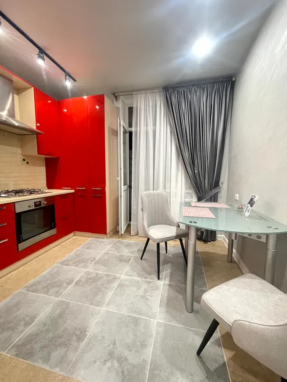 Апартаменты на красной линии(HouseVip26)