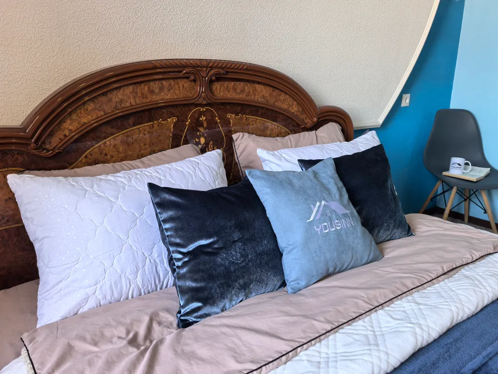 Коттедж в центре города с бассейном