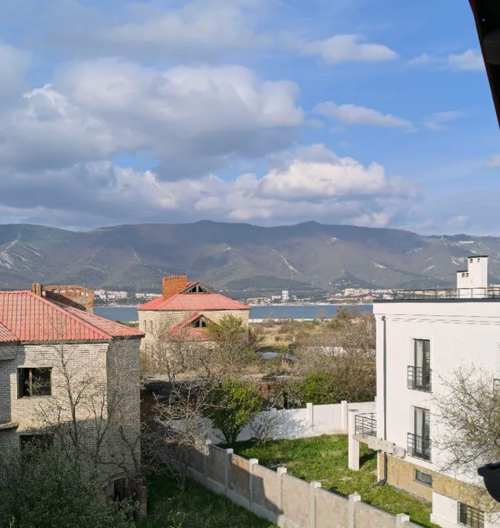 Квартира Апартаменты с частичным видом на море и своей кухней — Геленджик