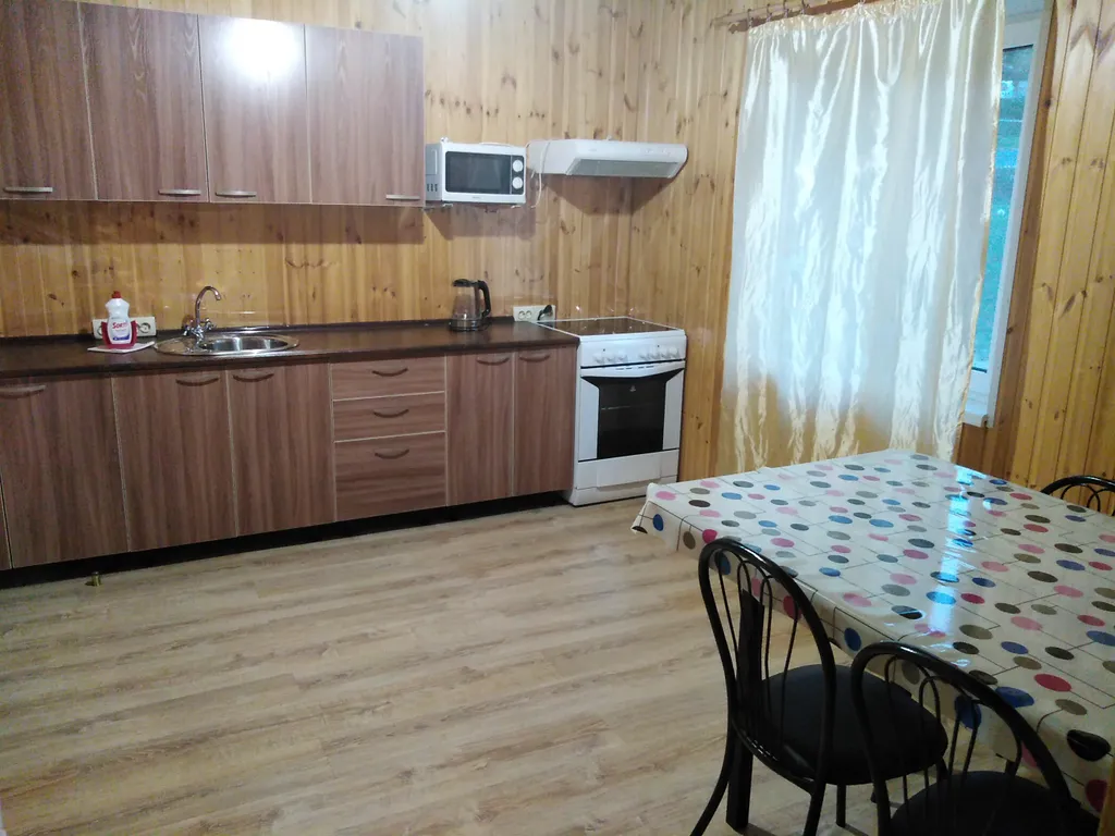 Комната на четверых для дружной компании, семьи, круглый год