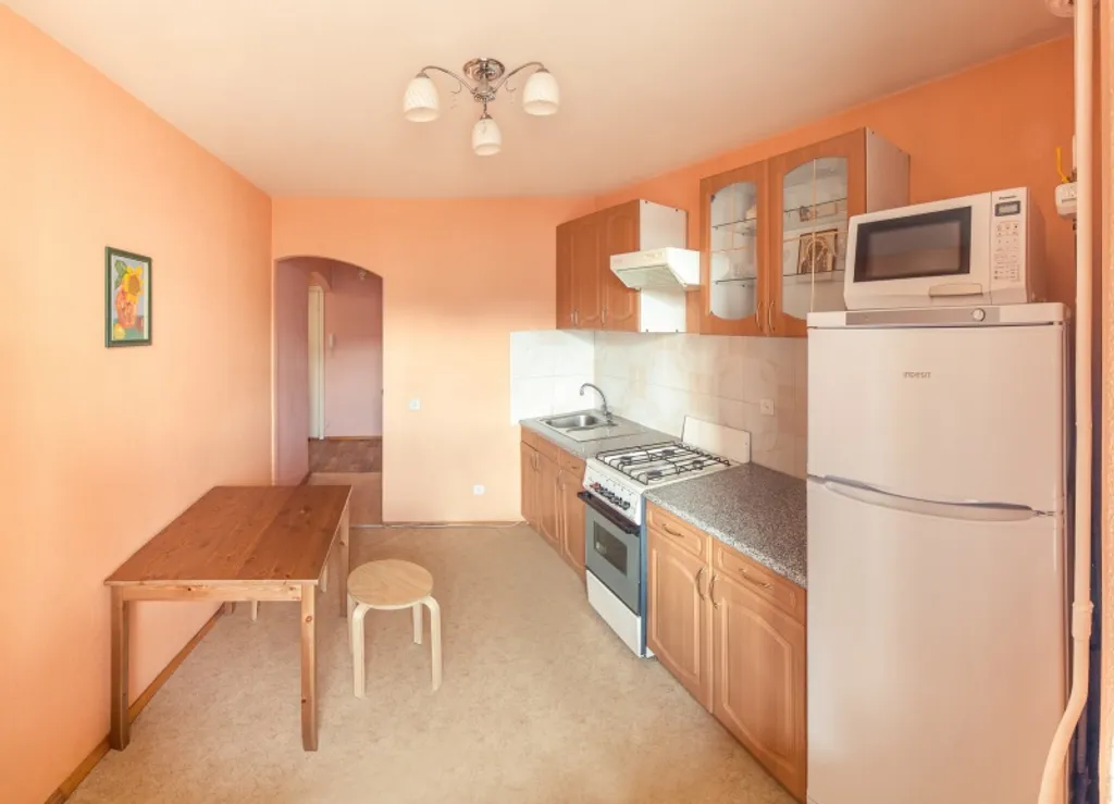 Светлая, чистая двухкомнатная квартира