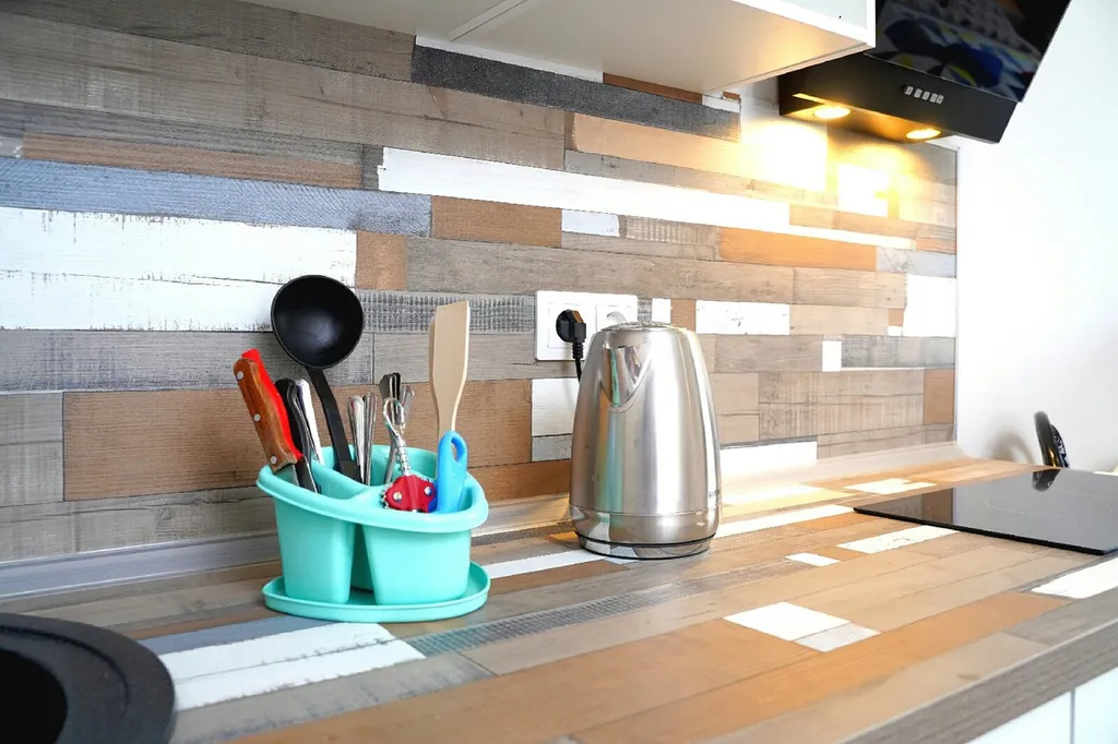 Уютная квартира-студия с диванчиком у торгового центра Вавилон