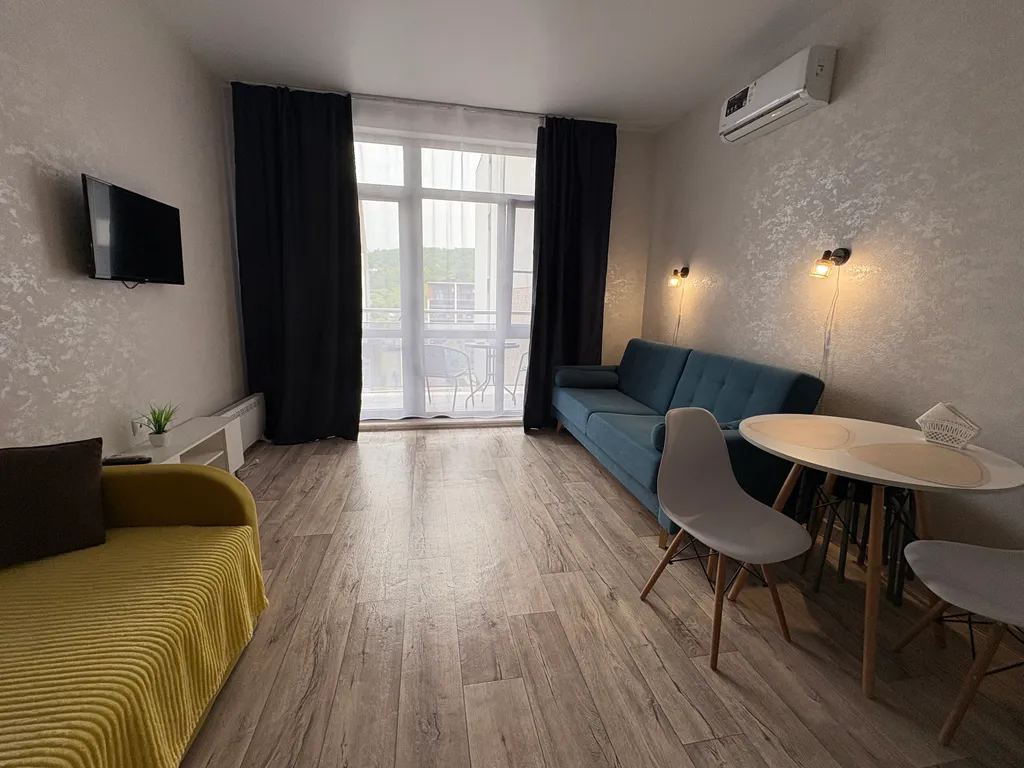 Квартира Просторная студия возле моря — аренда посуточно в Вардане