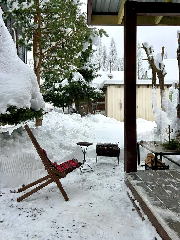 Семейный дом с камином Птичка