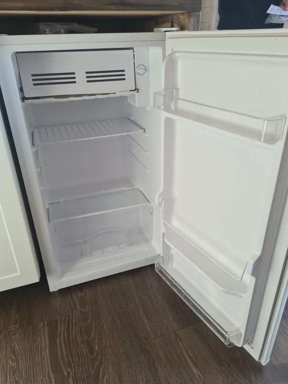 Мини-домик море с видом на горы