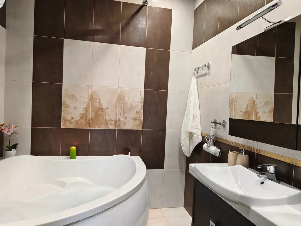 3-комнатная квартира с балконом у Дома Ученых