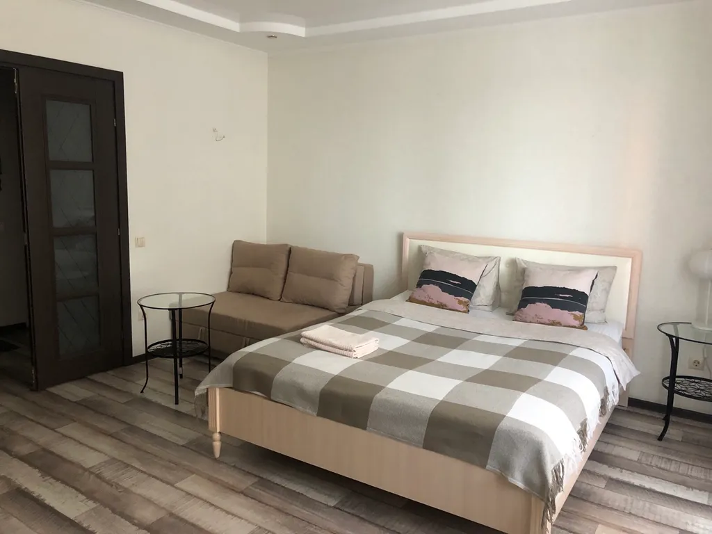 Чистая уютная квартира в центре — аренда посуточно в Миасс