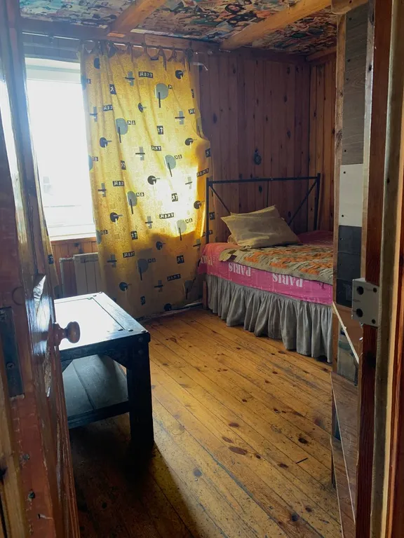 Большой дом с бассейном и диско, в ретро стиле около аэропорта Минск