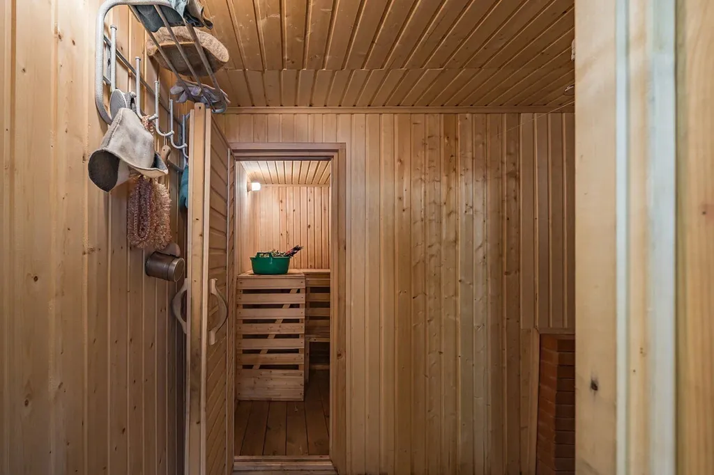 Дом в черте города