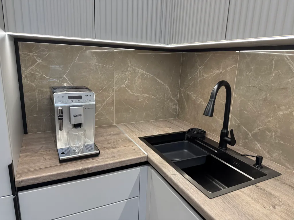 Эксклюзивная квартира возле моста Влюбленных