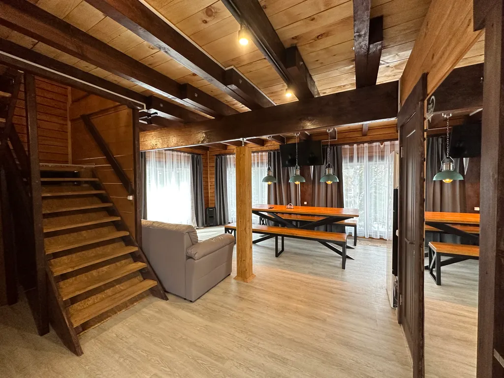 Коттедж с панорамными окнами