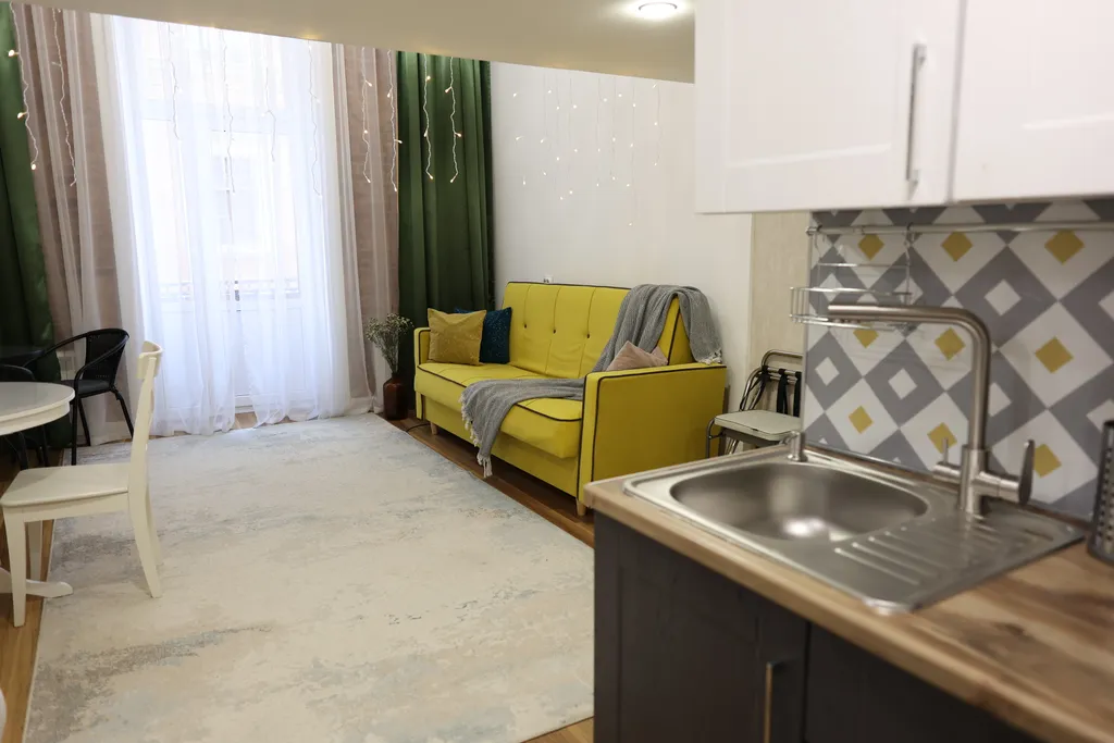Квартира Квартира Студия Lux Red с балконом — Санкт-Петербург