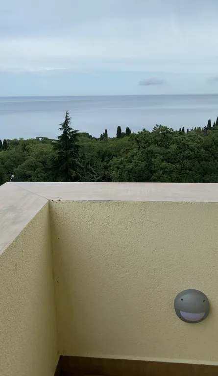 Апартаменты с балконом и видом на море