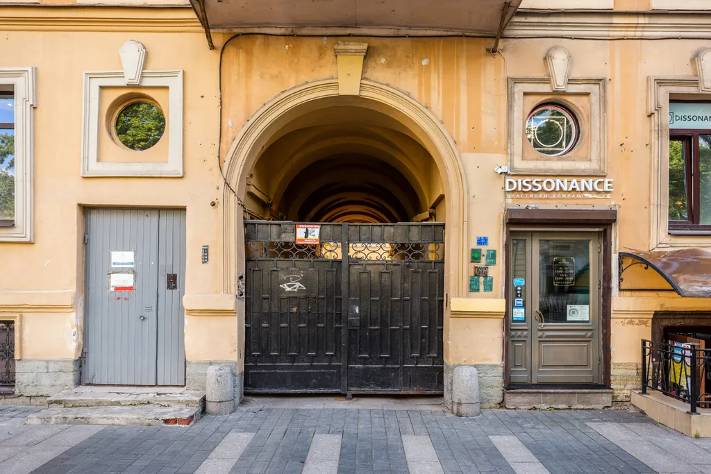 Новая квартира в самом центре, 2 комнатная + кухня-столовая, есть всё, 4 гостя