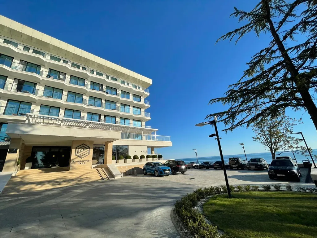 Лазурные апартаменты на берегу моря в отеле Лучезарный Резорт 4