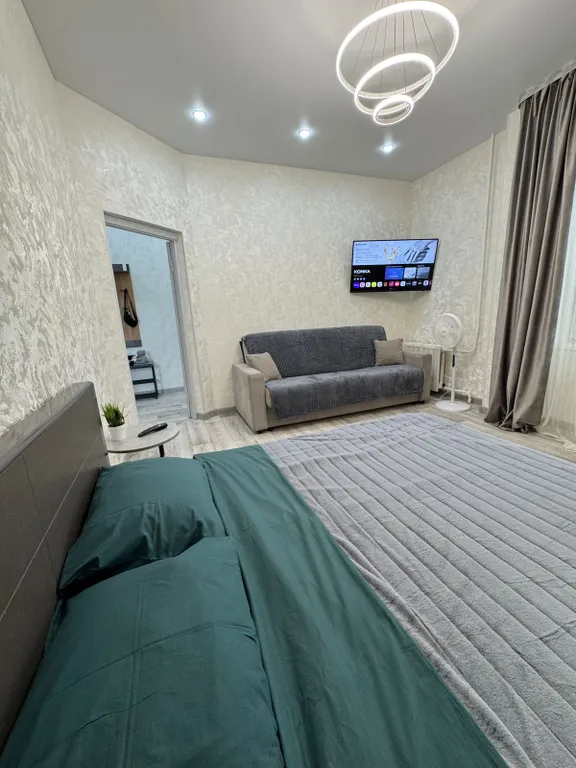 Уютная двухкомнатная квартира на Мира 3